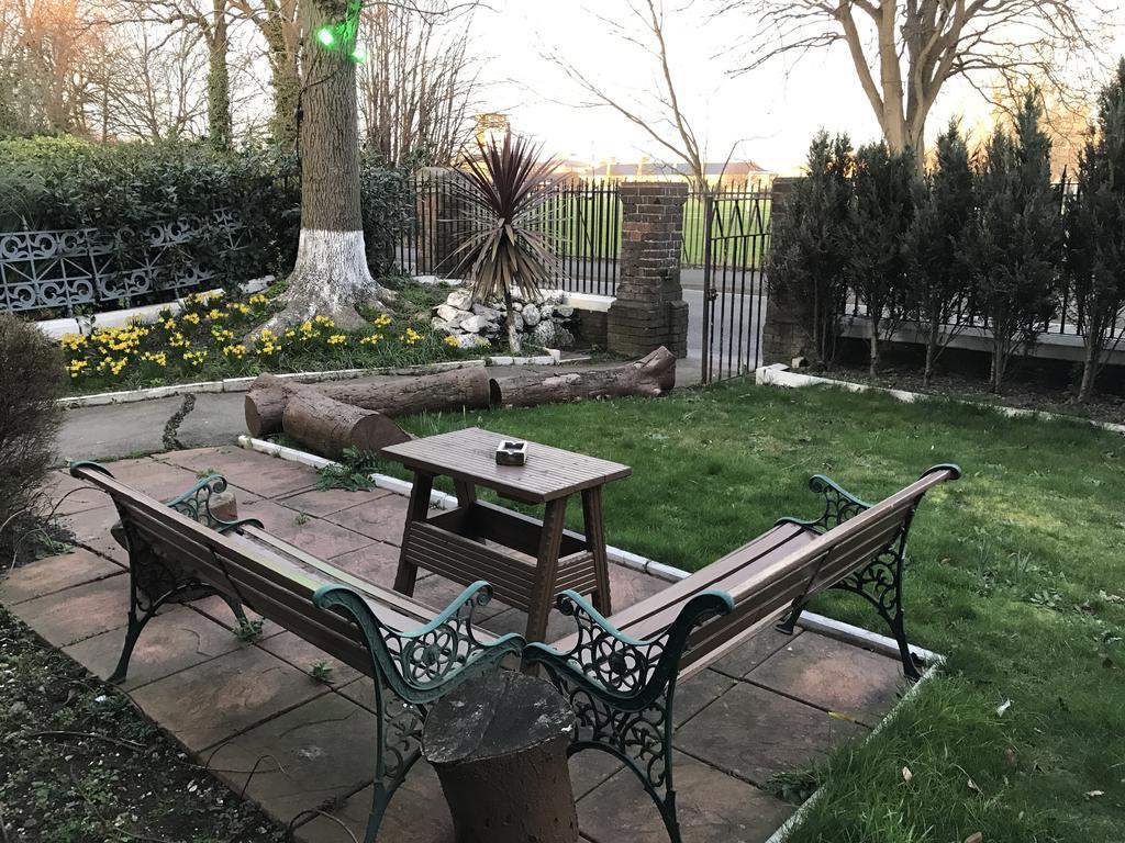 A Gosport Inn Экстерьер фото